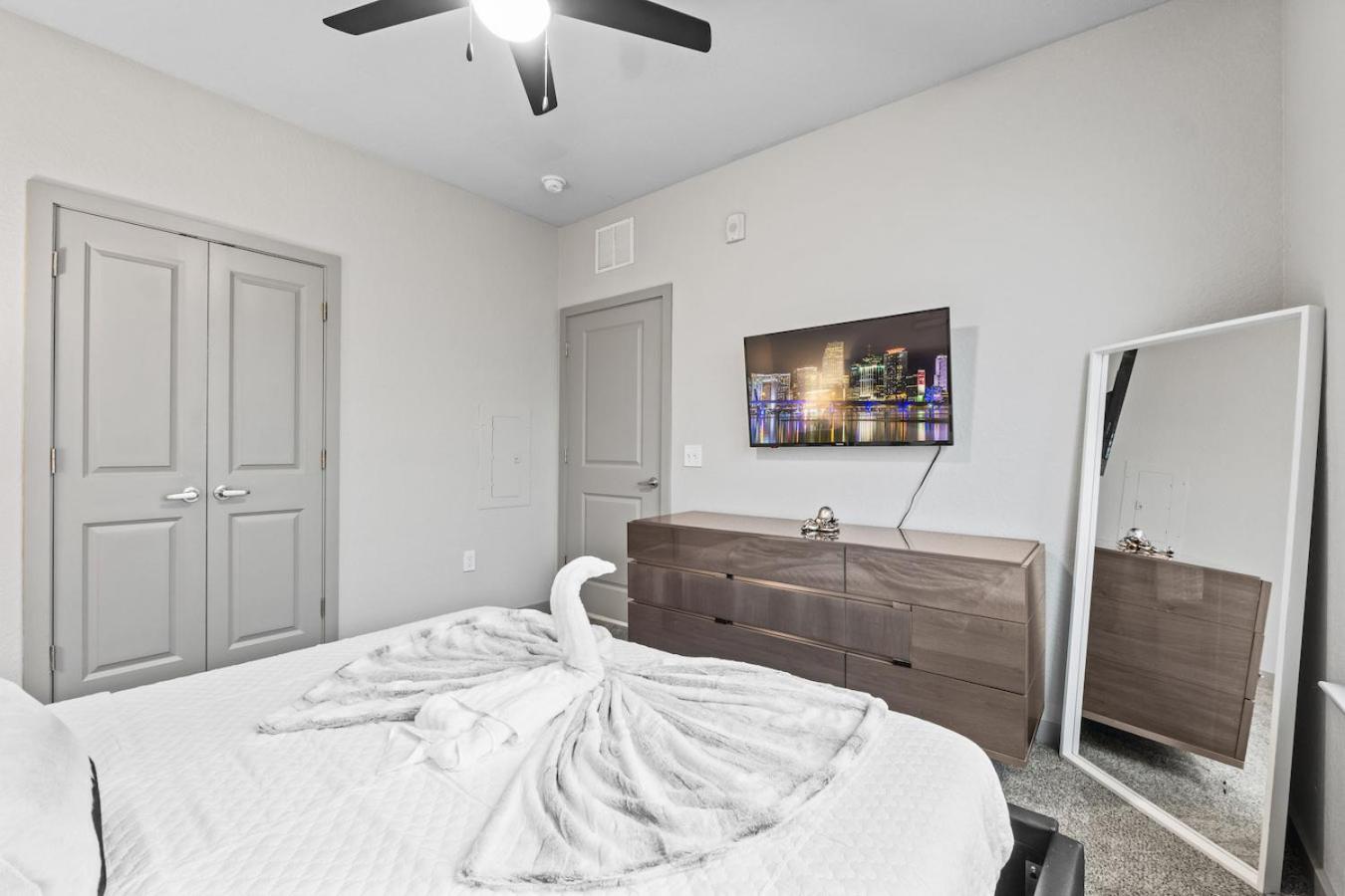 Tropicana Field 1 Bed In Downtown St Pete With Free Parking Sint-Petersburg Buitenkant foto