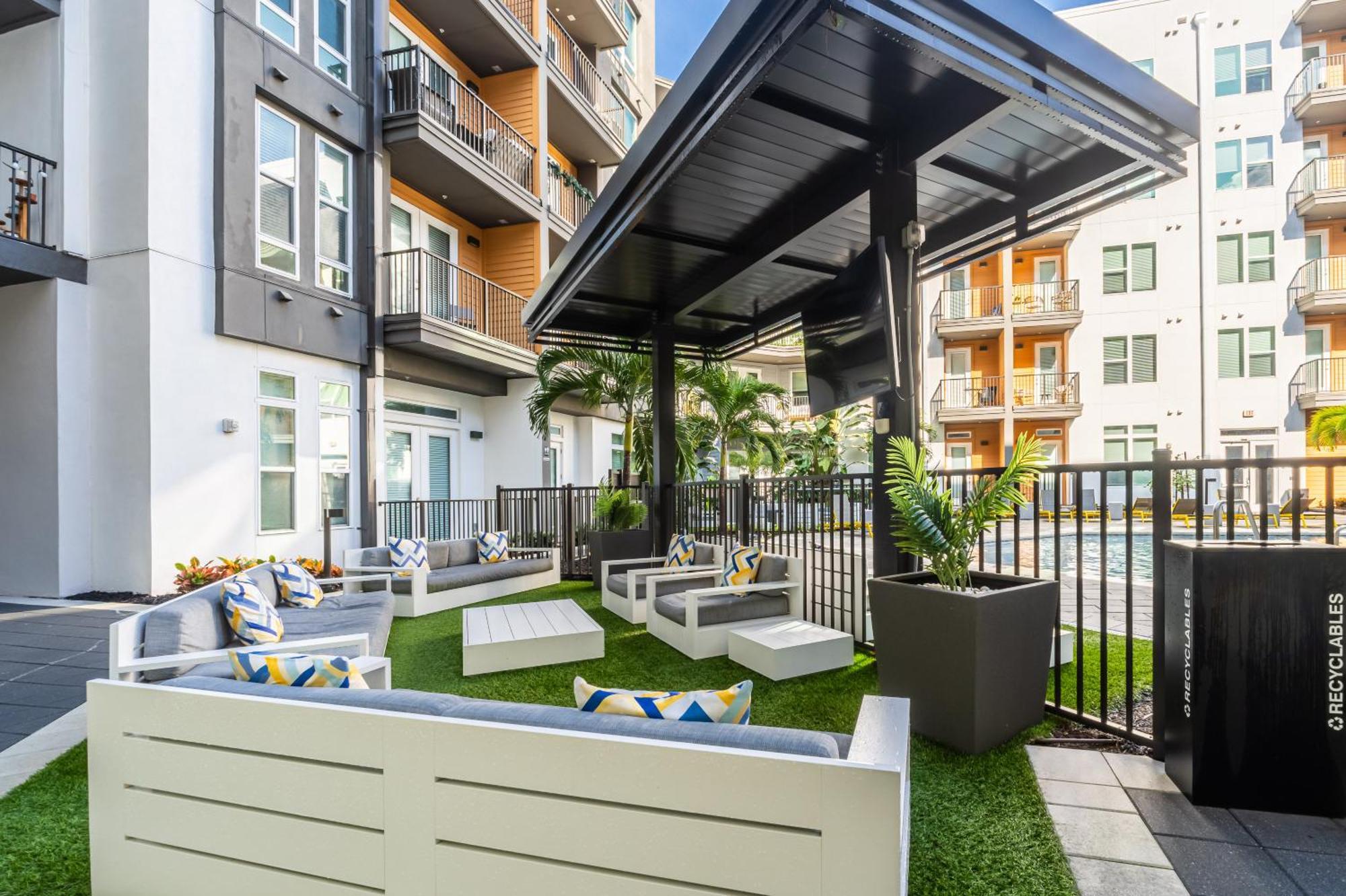 Tropicana Field 1 Bed In Downtown St Pete With Free Parking Sint-Petersburg Buitenkant foto